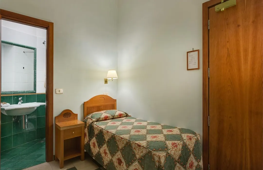 Hotel Aberdeen-1
